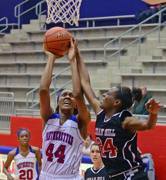 Video: Pantherettes defeat Cedar Hill extend winning streak to 60 games