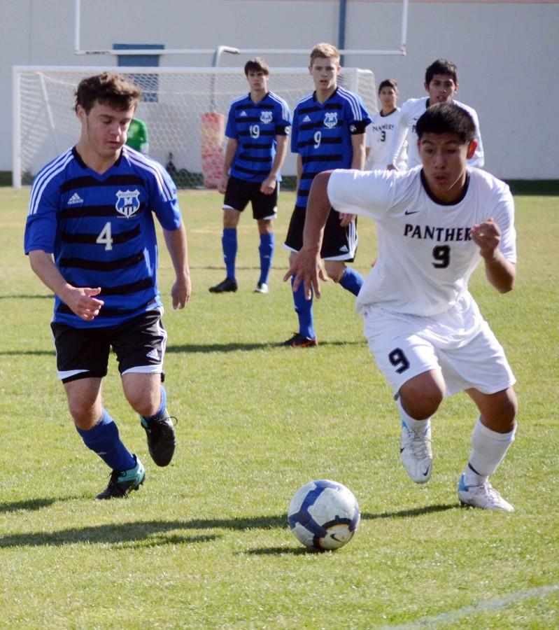 Photos: Varsity Boys Soccer vs Midlothian 