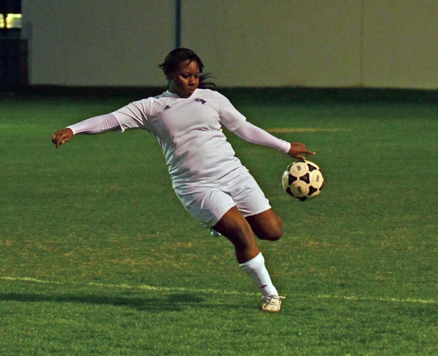 Leenolia Robinson_ Varsity girls soccer vs. Desoto_2-15__2149