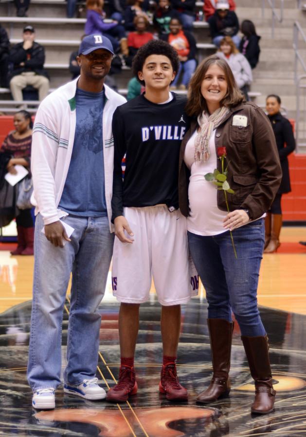 Photos: Basketball Varsity Boys Senior Night