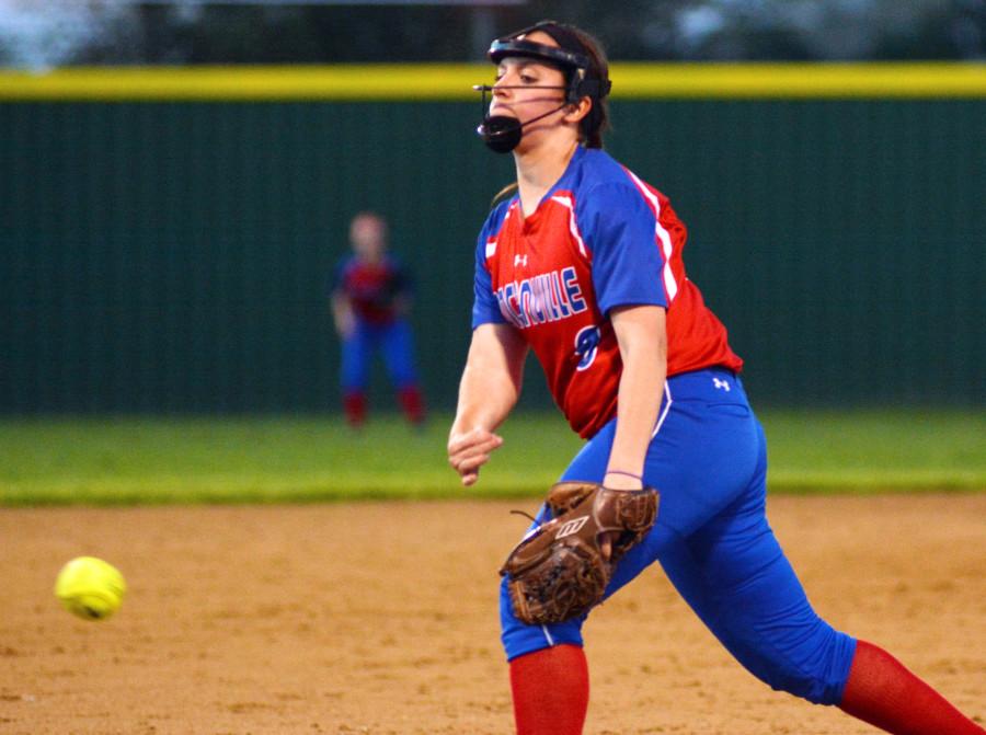 Photos: Varsity Softball vs. Cedar Hill