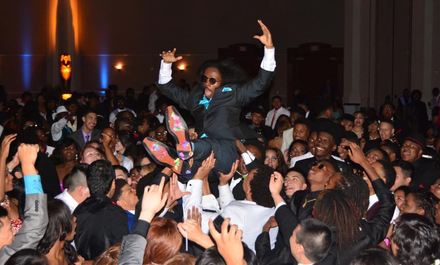 Students have a blast during last year's Egyptian themed prom. (Photo by Karla Estrada)