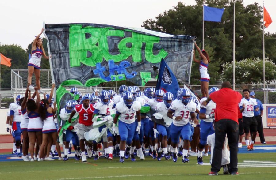 The Panthers were pumped for their home opener against the Arlington Colts. (Photo by Karla Estrada)