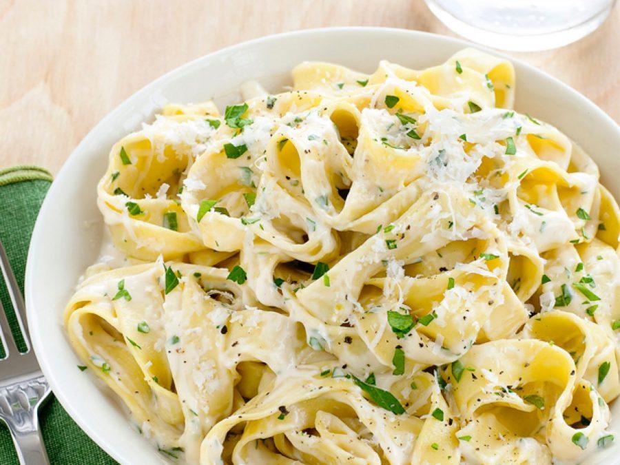 Fettuccine Alfredo