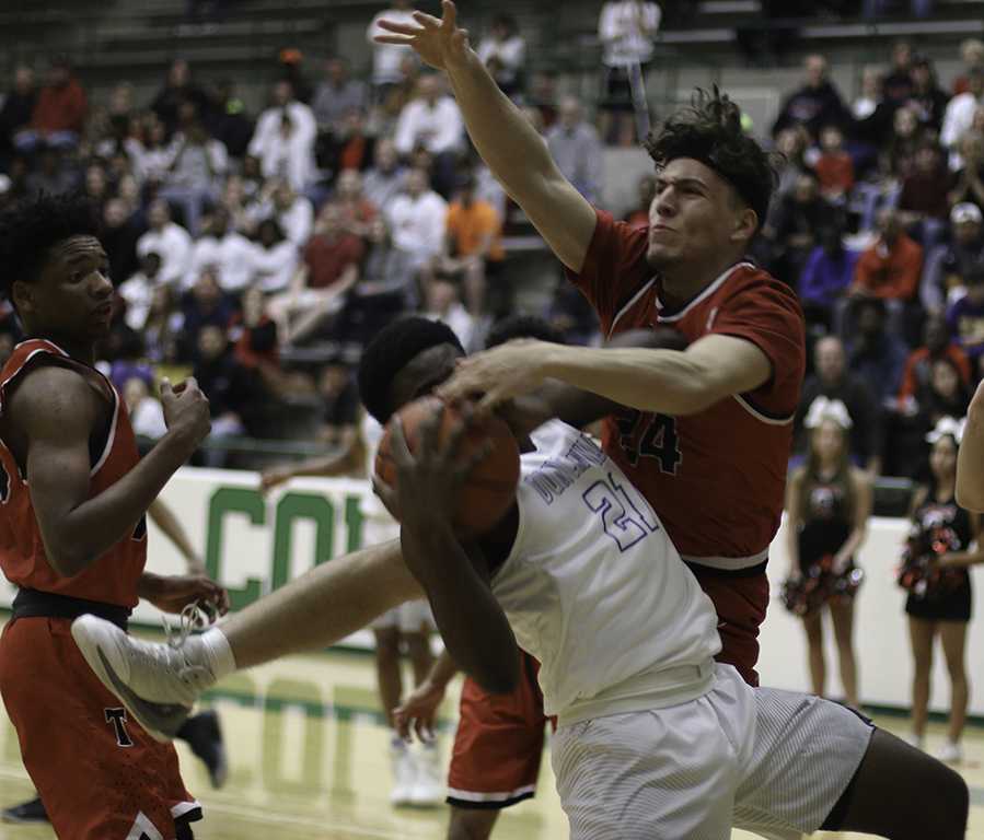 The Panthers fought to the very end for a one point win against Trinity.(Photo By Eduardo Diaz)