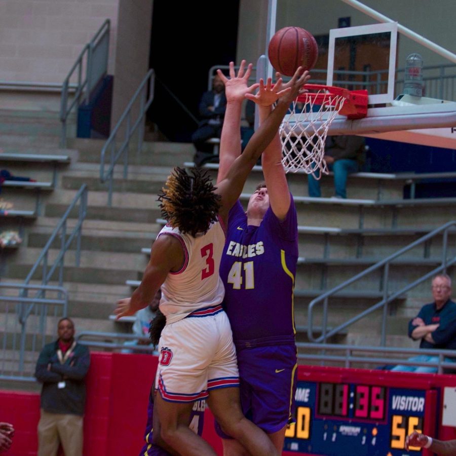 Top Ranked Duncanville Boys Basketball Win Thrilling game in OT