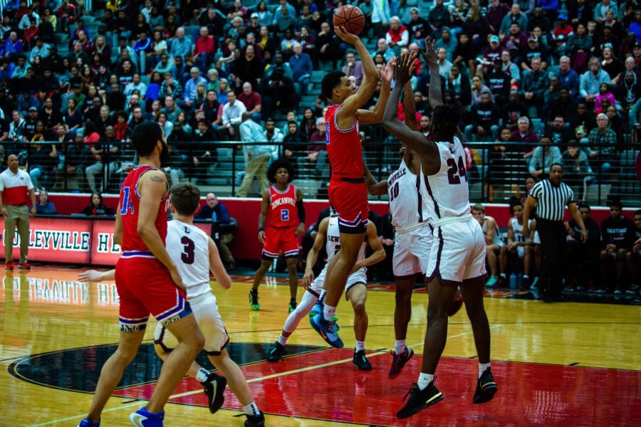 Micah Peavy goes up against Lewisville.