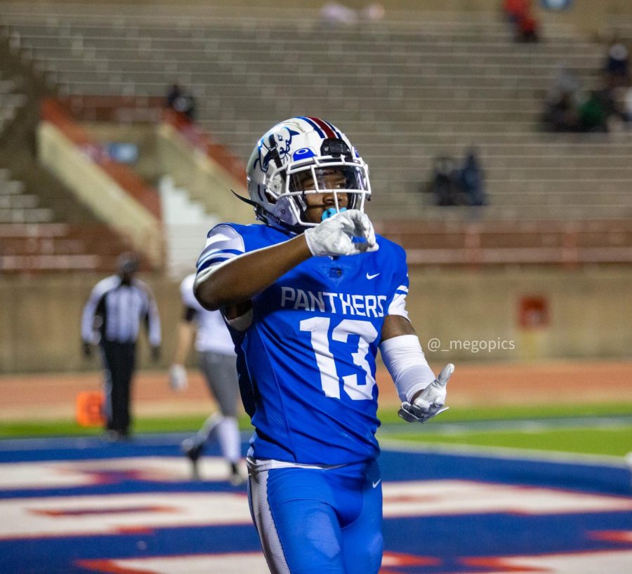 Roderick Daniels Jr. celebrates after scoring.