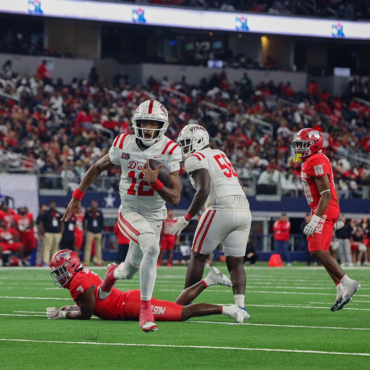 (12) Keelon Russell escapes the North Shore defense at ATT stadium.