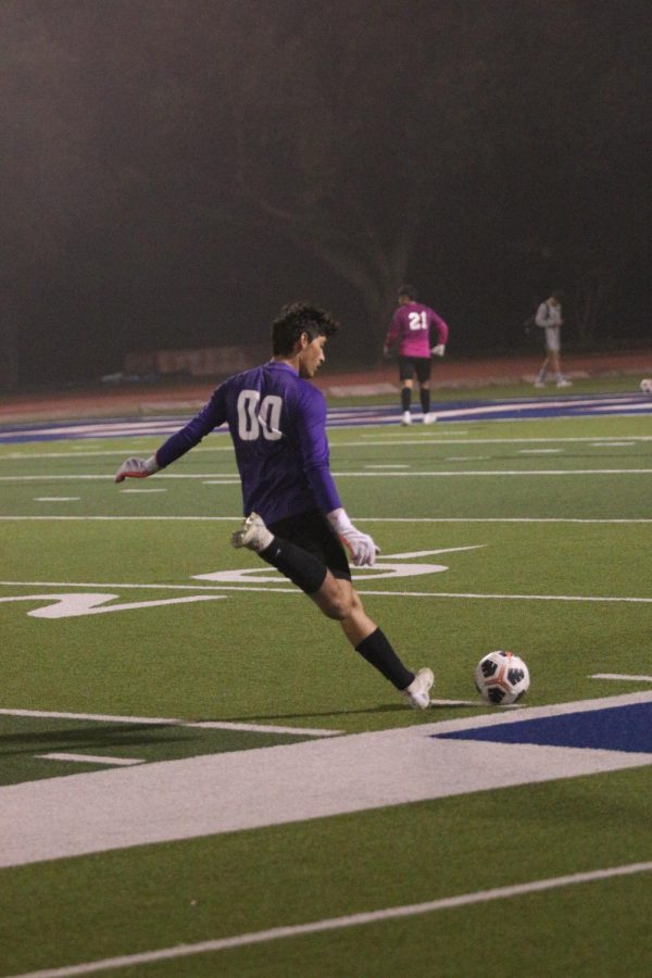 Jesus Dias, #00 warming up for our panthers first scrimmage against Allen, last Friday, December 9, 2022.